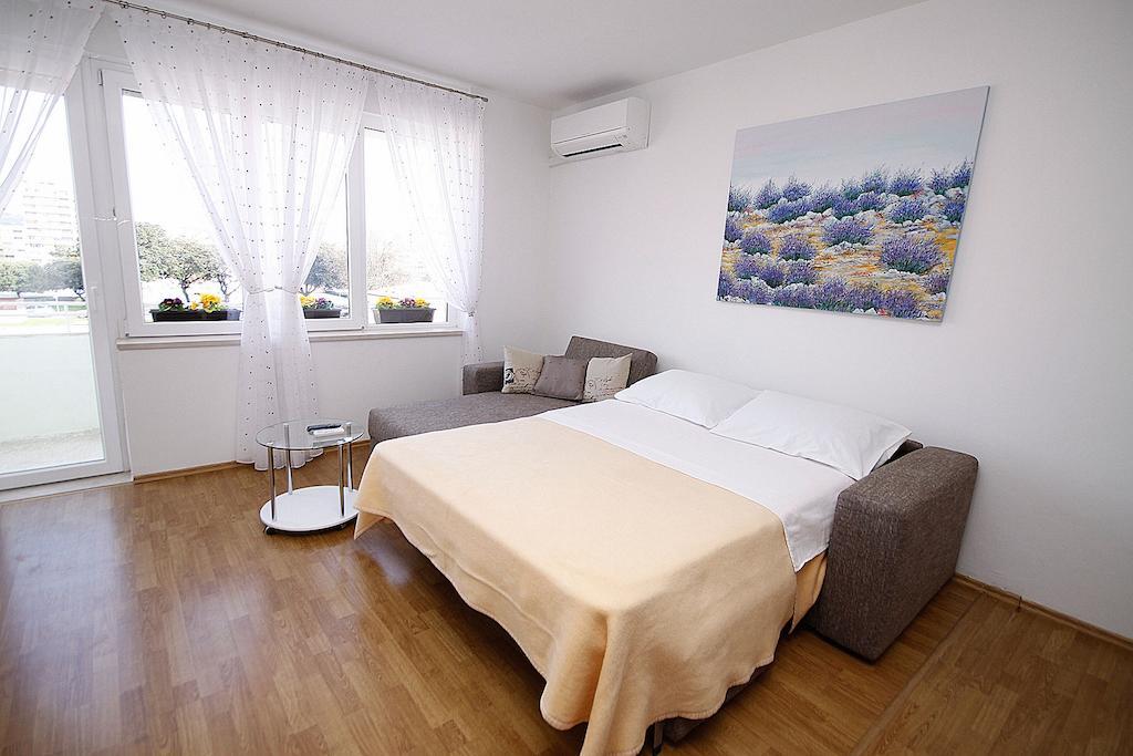 City Center Accommodation زادار الغرفة الصورة